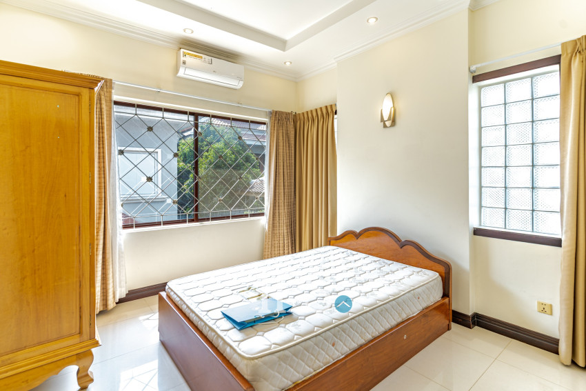 4 Bedroom Villa For Rent - Bassac Garden, Tonle Bassac, Phnom Penh