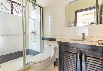4 Bedroom Villa For Rent - Bassac Garden, Tonle Bassac, Phnom Penh thumbnail
