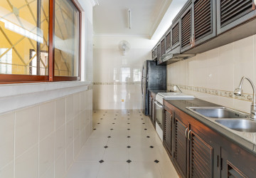 4 Bedroom Villa For Rent - Bassac Garden, Tonle Bassac, Phnom Penh thumbnail