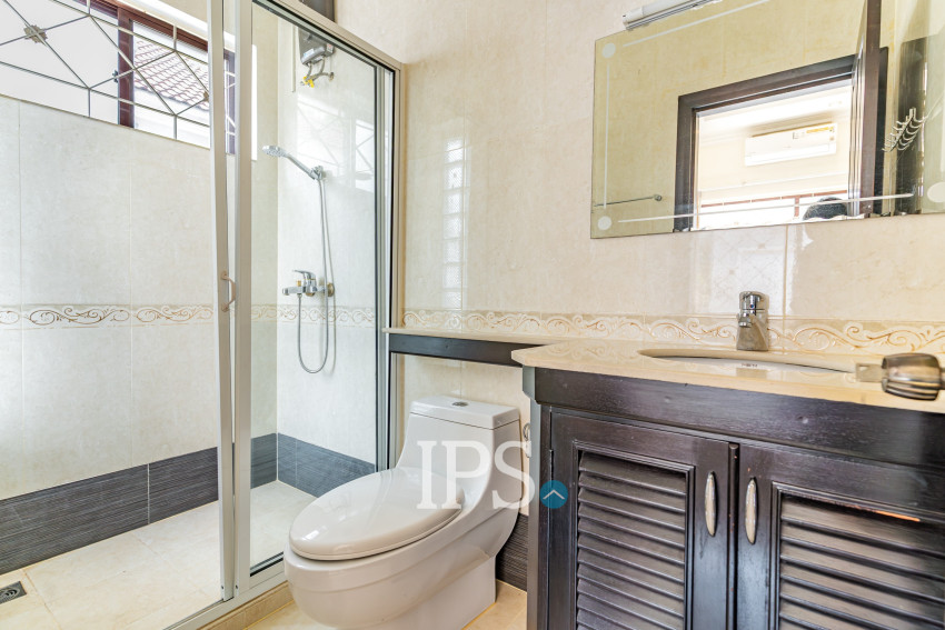 4 Bedroom Villa For Rent - Bassac Garden, Tonle Bassac, Phnom Penh