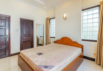 4 Bedroom Villa For Rent - Bassac Garden, Tonle Bassac, Phnom Penh thumbnail