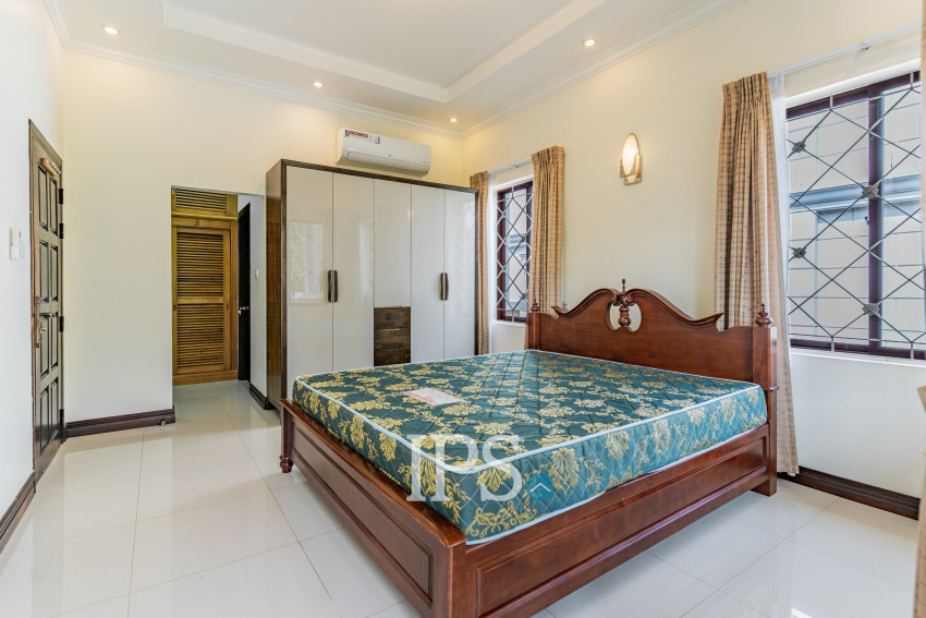 4 Bedroom Villa For Rent - Bassac Garden, Tonle Bassac, Phnom Penh