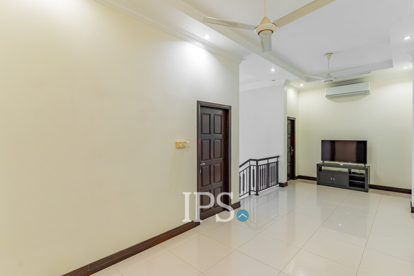 4 Bedroom Villa For Rent - Bassac Garden, Tonle Bassac, Phnom Penh
