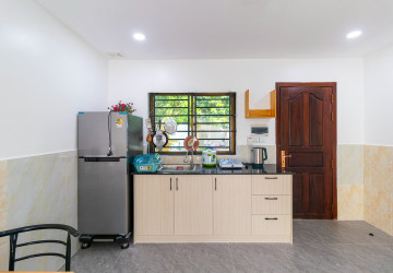 1 Bedroom Apartment For Rent - Sala Kamreuk, Siem Reap thumbnail