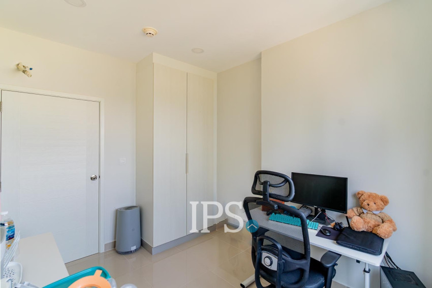 6th Floor 2 Bedroom Condo For Sale - The Park Land TK, Sen Sok, Phnom Penh