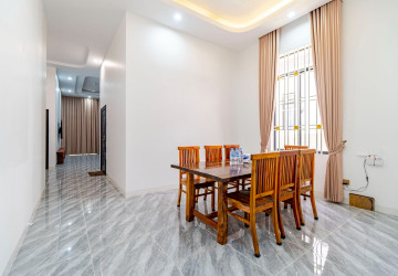 3 Bedroom Villa For Rent - Svay Dangkum, Siem Reap thumbnail