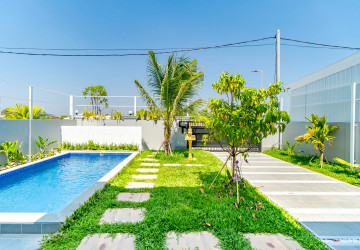 3 Bedroom Villa For Rent - Svay Dangkum, Siem Reap thumbnail