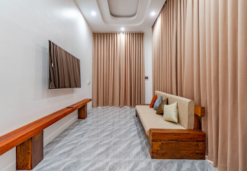 3 Bedroom Villa For Rent - Svay Dangkum, Siem Reap thumbnail