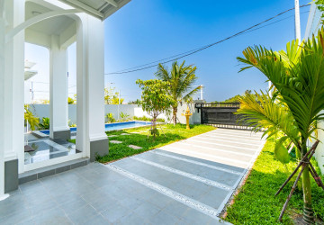 3 Bedroom Villa For Rent - Svay Dangkum, Siem Reap thumbnail