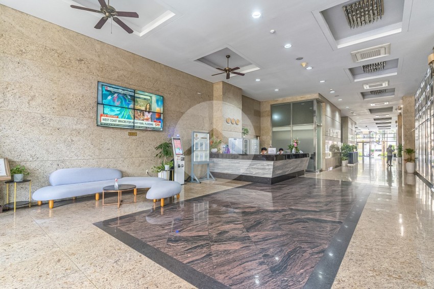 7th Floor 1 Bedroom Condo For Sale - DeCastle Royal, BKK1, Phnom Penh