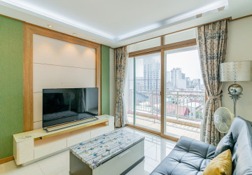 7th Floor 1 Bedroom Condo For Sale - DeCastle Royal, BKK1, Phnom Penh thumbnail