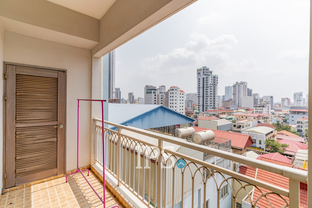 7th Floor 1 Bedroom Condo For Sale - DeCastle Royal, BKK1, Phnom Penh - Image 19