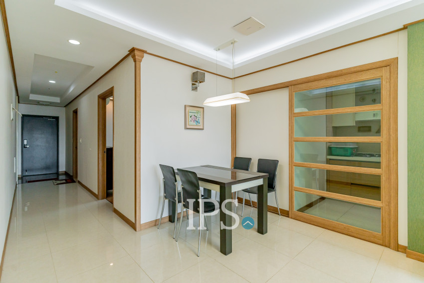 7th Floor 1 Bedroom Condo For Sale - DeCastle Royal, BKK1, Phnom Penh