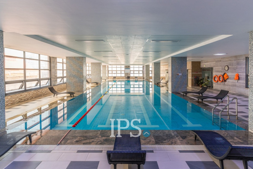 7th Floor 1 Bedroom Condo For Sale - DeCastle Royal, BKK1, Phnom Penh