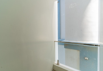 1 Bedroom Serviced Apartment For Rent - Chakto Mukh, Phnom Penh thumbnail