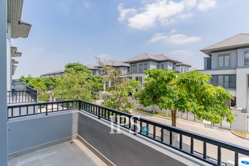 6 Bedroom Queen Villa For Rent - Preak Leab, Phnom Penh