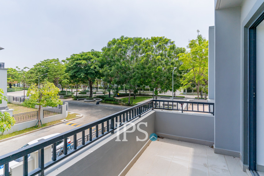 6 Bedroom Queen Villa For Rent - Preak Leab, Phnom Penh