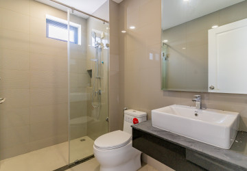 6 Bedroom Queen Villa For Rent - Preak Leab, Phnom Penh thumbnail