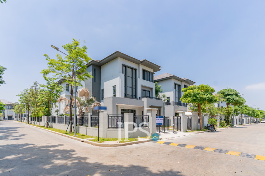 6 Bedroom Queen Villa For Rent - Preak Leab, Phnom Penh