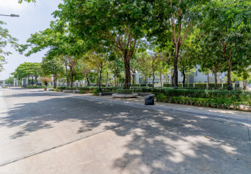 6 Bedroom Queen Villa For Rent - Preak Leab, Phnom Penh thumbnail