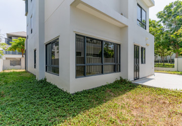 6 Bedroom Queen Villa For Rent - Preak Leab, Phnom Penh thumbnail