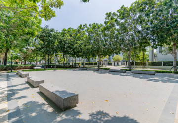 6 Bedroom Queen Villa For Rent - Preak Leab, Phnom Penh thumbnail