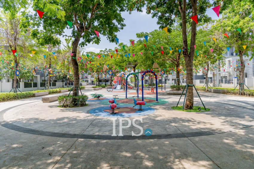 6 Bedroom Queen Villa For Rent - Preak Leab, Phnom Penh