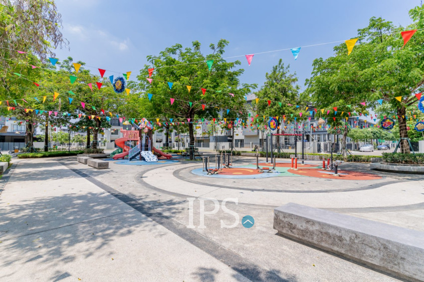 6 Bedroom Queen Villa For Rent - Preak Leab, Phnom Penh