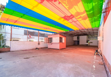 350 Sqm Retail Space For Rent - Sala Kamreuk, Siem Reap thumbnail
