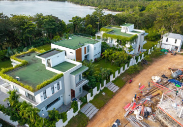 3 Bedroom Villa For Sale - Pagoda Beach, Koh Rong, Sihanoukville thumbnail