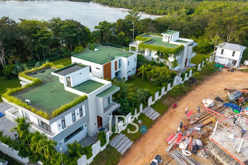 3 Bedroom Villa For Sale - Pagoda Beach, Koh Rong, Sihanoukville