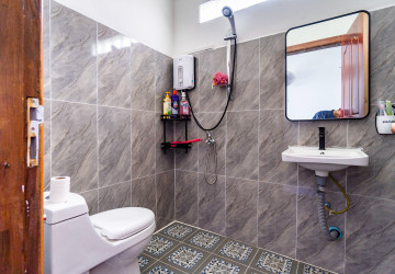 2 Bedroom House For Rent - Svay Dangkum, Siem Reap thumbnail