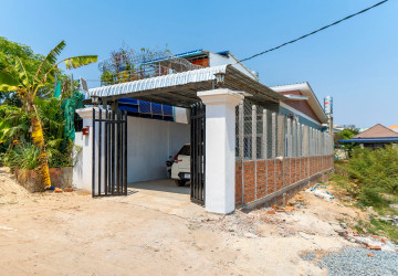 2 Bedroom House For Rent - Svay Dangkum, Siem Reap thumbnail