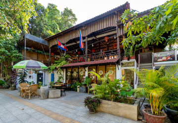 200 Sqm Restaurant and Bar For Rent - Slor Kram, Siem Reap thumbnail