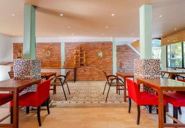 200 Sqm Restaurant and Bar For Rent - Slor Kram, Siem Reap thumbnail