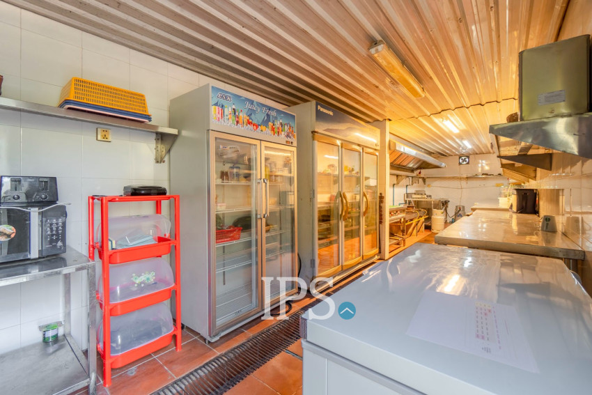 200 Sqm Restaurant and Bar For Rent - Slor Kram, Siem Reap