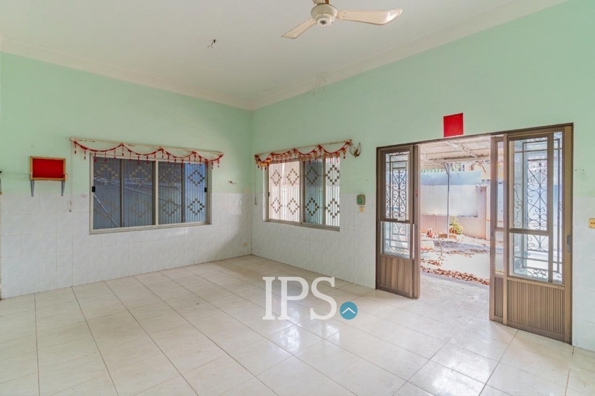 248 Sqm Commercial Villa For Sale - BKK1, Phnom Penh