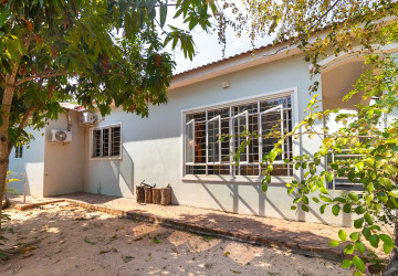 3 Bedroom House For Rent - Svay Dangkum, Siem Reap thumbnail