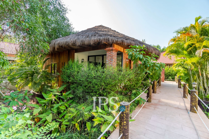 1 Bedroom Compound Villa with Private Pool For Rent - Sala Kamreuk, Siem Reap