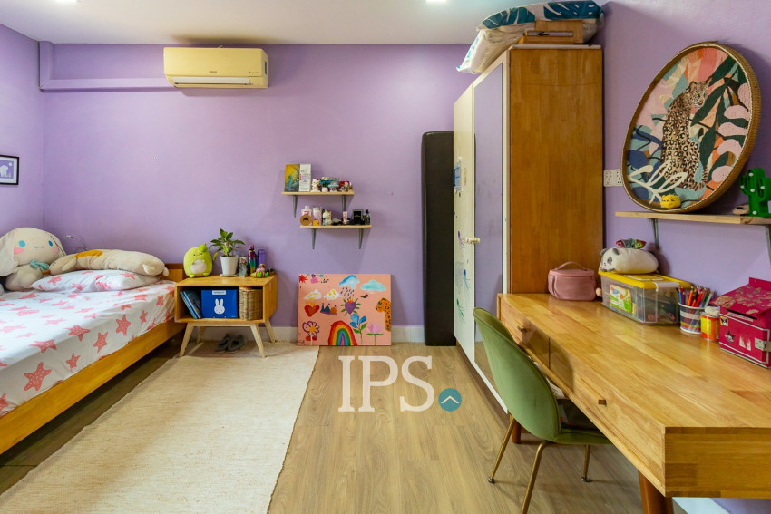 Maison 3 Chambres à Vendre - Svay Dangkum, Siem Reap