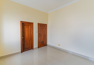 4 Bedroom Villa For Sale - Bassac Garden City, Tonle Bassac, Phnom Penh thumbnail