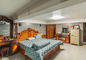 4 Bedroom Townhouse For Rent - Toul Tum Poung 1, Phnom Penh thumbnail