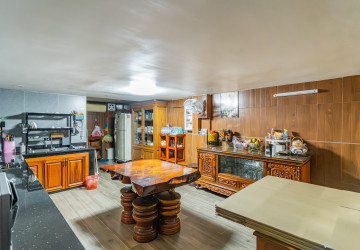 4 Bedroom Townhouse For Rent - Toul Tum Poung 1, Phnom Penh thumbnail