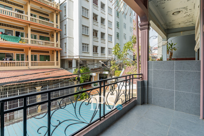 4 Bedroom Townhouse For Rent - Toul Tum Poung 1, Phnom Penh
