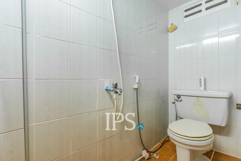 3 Bedroom Townhouse For Rent - Toul Tum Poung 1, Phnom Penh - Image 20