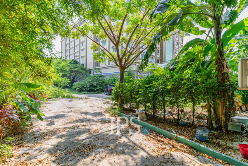 3043 Sqm Land For Sale - Russey Keo, Phnom Penh