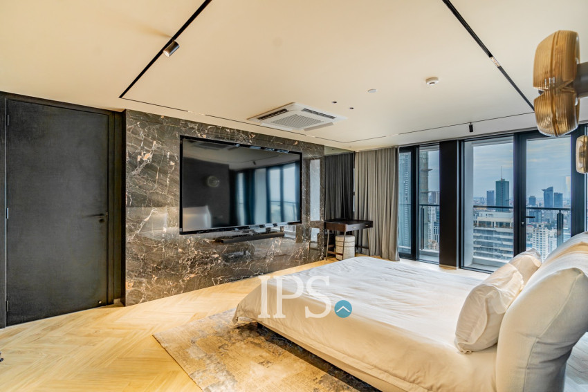 1 Bedroom Condo For Rent - Le Conde, BKK1, Phnom Penh