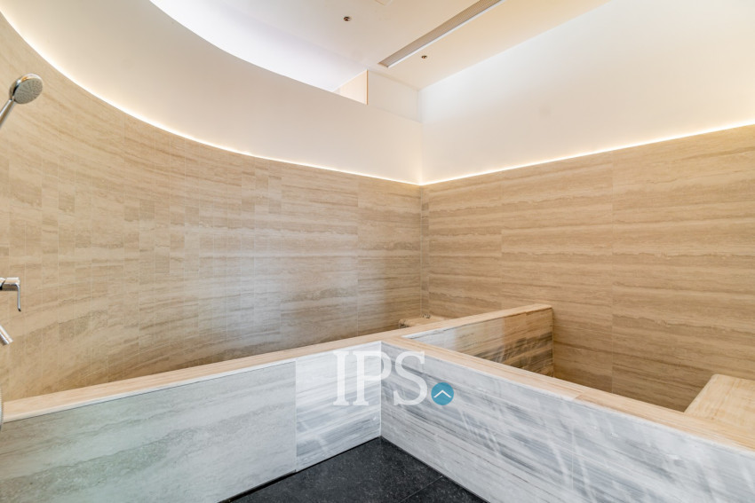 1 Bedroom Condo For Rent - Le Conde, BKK1, Phnom Penh