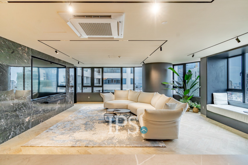 1 Bedroom Condo For Rent - Le Conde, BKK1, Phnom Penh
