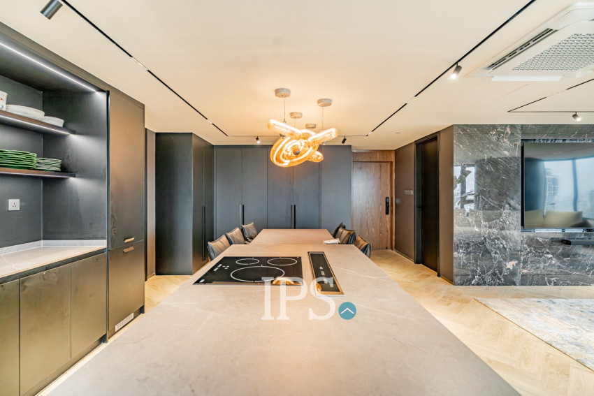 1 Bedroom Condo For Rent - Le Conde, BKK1, Phnom Penh
